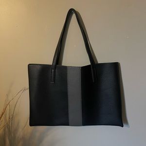 Vince Camuto black vegan leather shoulder bag!